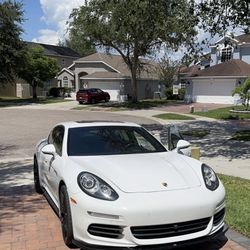 Porsche Panamera E-Hybrid S