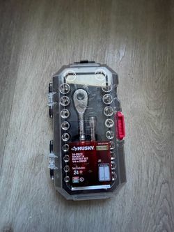 Husky 24-Piece Socket & Ratchet Set 1/4 in Drive