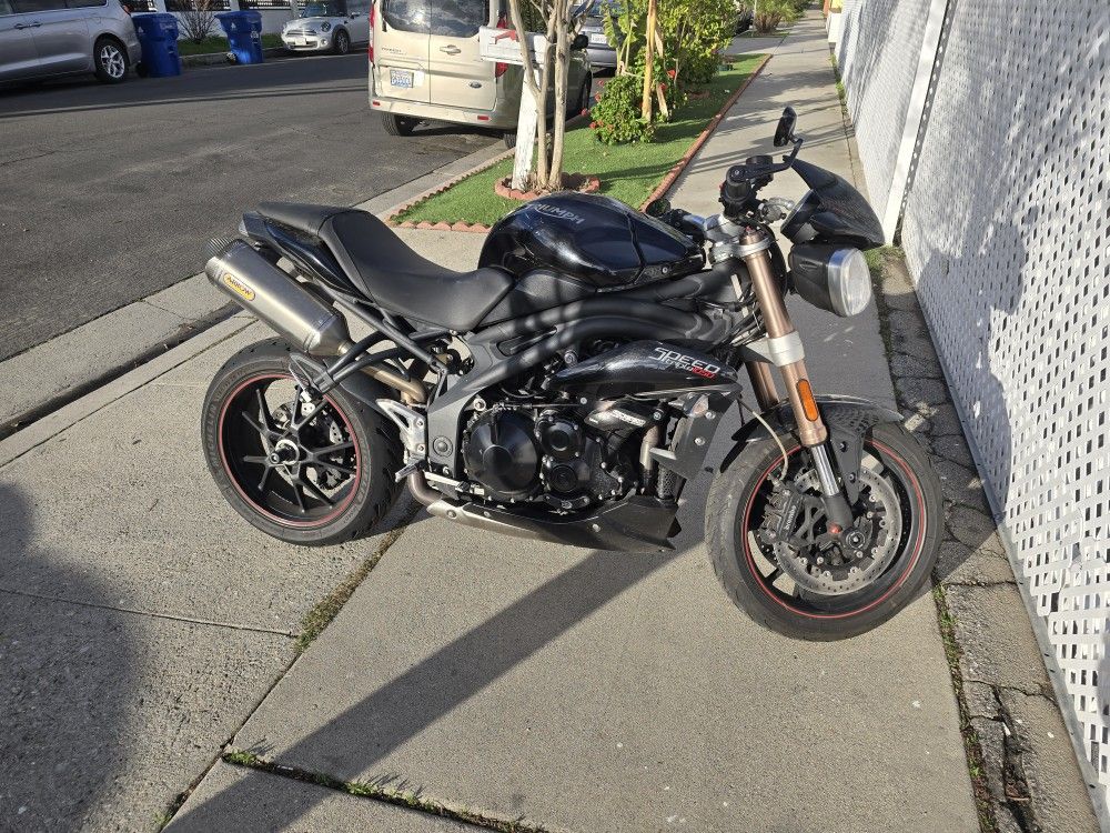 2015 Triumph Speed Triple 1050