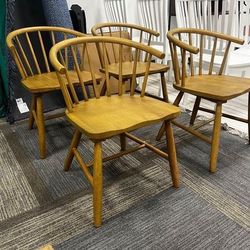 (BRAND NEW) Set of 4 Natural Wood Dining Chair