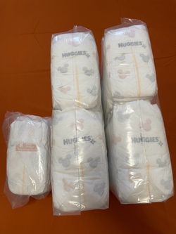 Huggies Skin Essentials - Size 3 (96 NEW & SEALED) + 8 spare for FREE