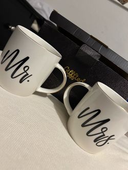 Mr. & Mrs. Mug Set