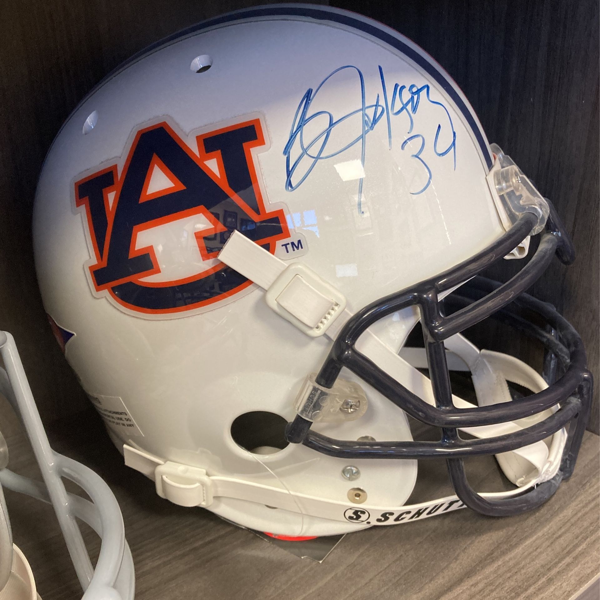 Real Full Size Auburn Helmet Bo Jackson W/ W/ Coa for Sale in Las Vegas, NV OfferUp