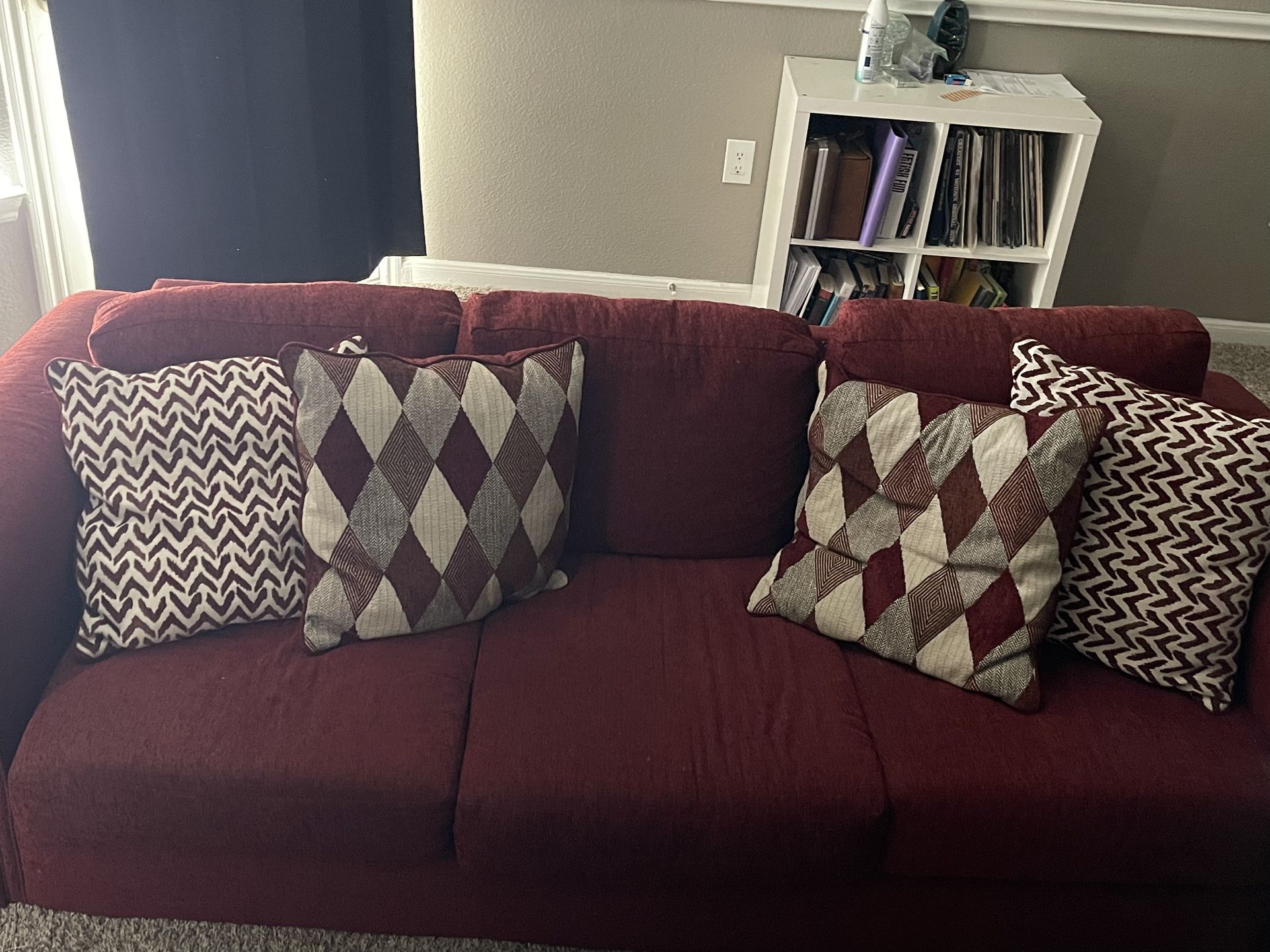 Couch set