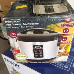 Brentwood 7-Function Smart Rice Multi-Cooker (RC-5116DS or similar model).