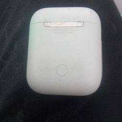 Apple Airpods *Working Condition* Great Price ! 