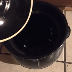 Cauldron Pot