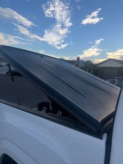 Truck bed cover