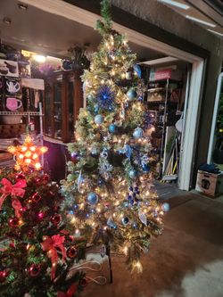 6 Feet Chritmas Tree
