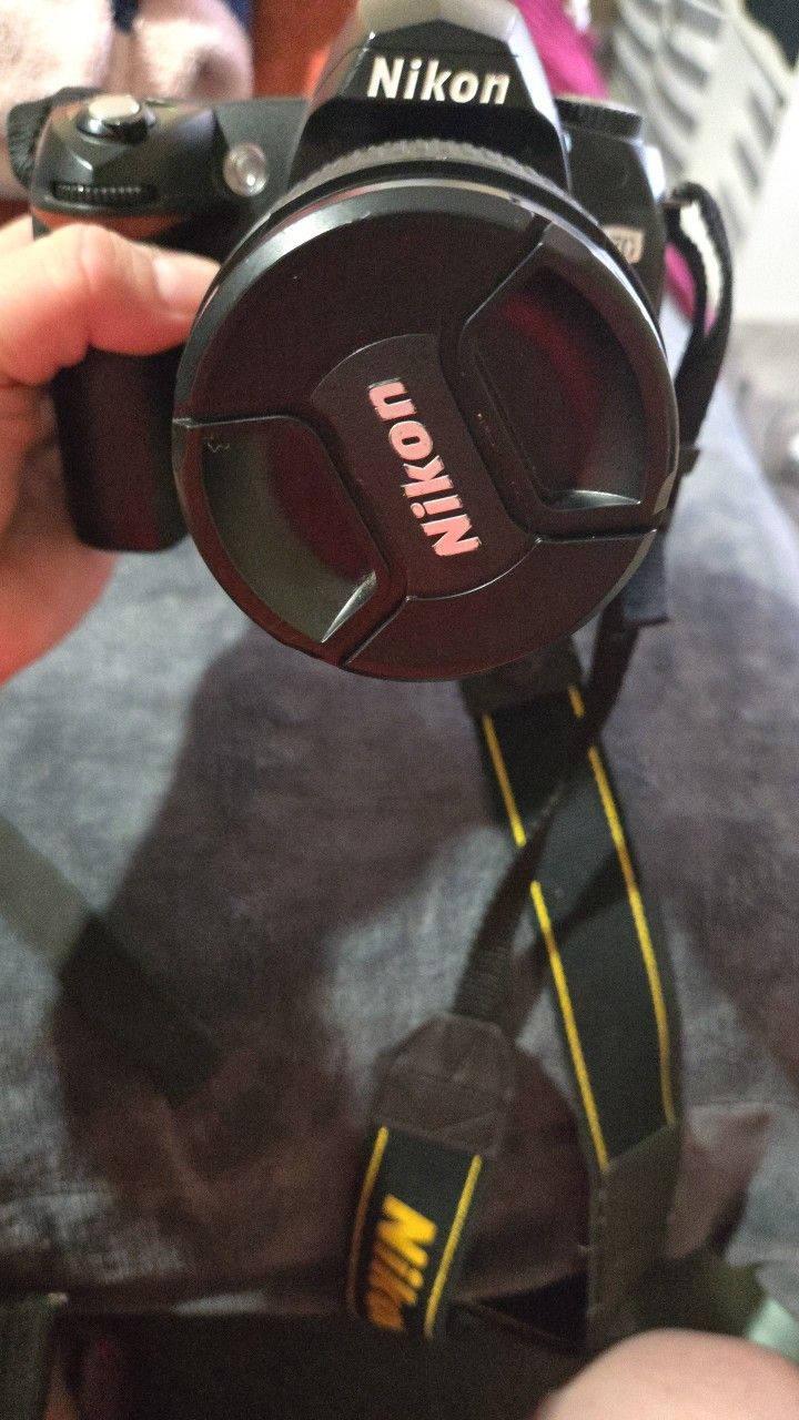 Nikon D70