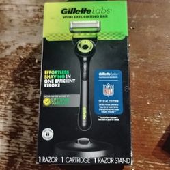 Gillette Labs With Exfoliating Bar