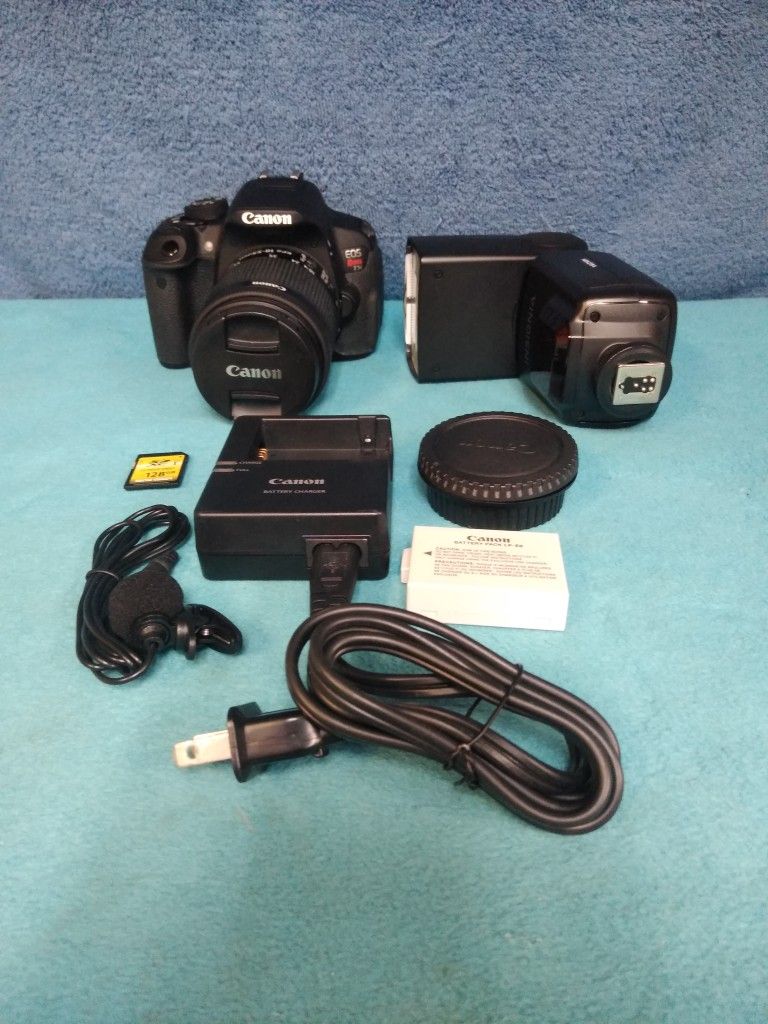 CANON EOS REBEL T5i BUNDLE ONLY