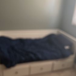 Expandable Twin Bed With Drawers