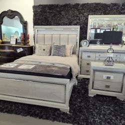 DISPLAY SALE!!! 4-PC Queen Bedroom Set ONLY $1599