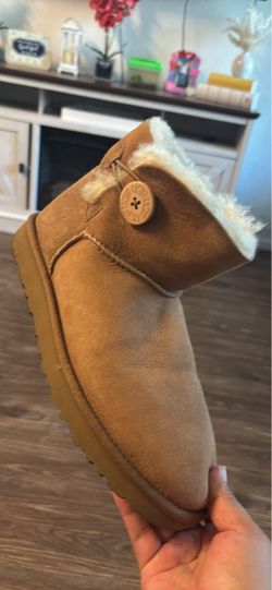 UGG
