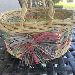 CUTE BASKET about 13” Diameter
