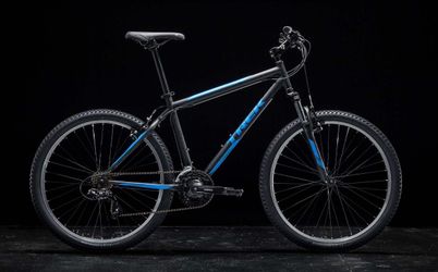 Trek 820 Mountain Bikes