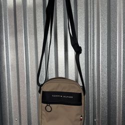 Tommy Hilfiger Shoulder Bag 
