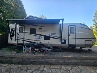 2017 ULTRA LITE UT2710RL