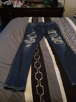 AMIRI jeans, worn a few times still in great condition selling because I can’t fit them anymore.