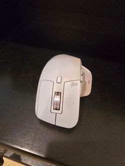 LOGITECH MX MASTER 3 ERGONOMIC MOUSE IN EXCELLENT CONDITION
