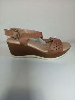 Platform Wedge Sandal/ gusta he de plataforma