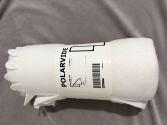 Brand new IKEA POLARVIDE Throw Blanket White 51x67"
