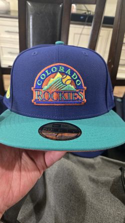 Brand New Colorado Rockies 7 1/2