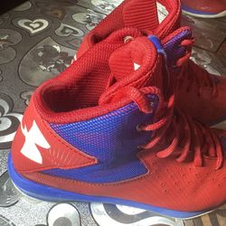 UNDER ARMOUR Shoes Unisex  7 YOUTH 
