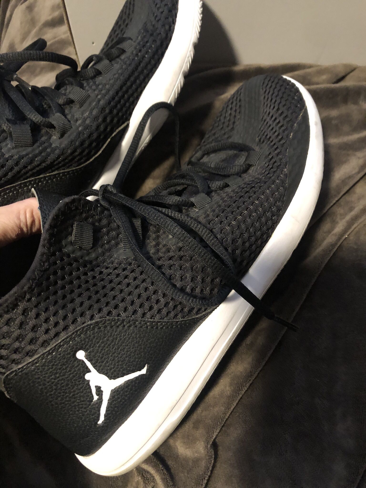 JORDAN REVEALS SIZE 9.5