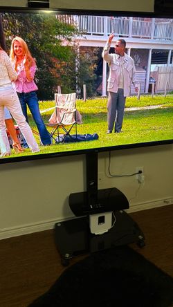 Salen My 65 Inch TCL Smart Tv Hardly Used 300$ 