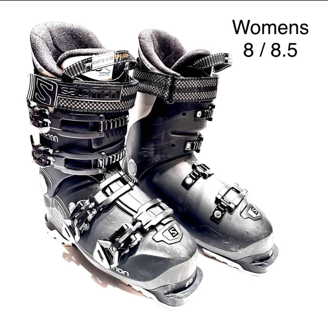 Womens Salomon Ski Boots ( 8 / 8.5 )