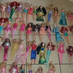 70 Dolls Barbie, Disney Ones ,Horse,male Ones And Lots 