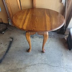 Oak  Drop  Leaf  End  Table  Side Table