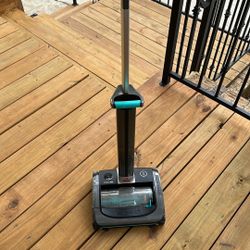 Bissell High Performance Vacuum Cleaner 