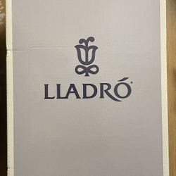 Llardo 06401 Dreams of a Summer Past Figurine
