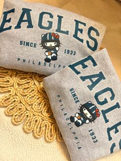 Eagles kitty Crewneck