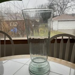 Clear vase i have 9 they were used for my daughters wedding shower 