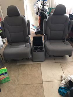 Universal bucket seats new