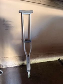 Adjustable Aluminum Underarm Crutch