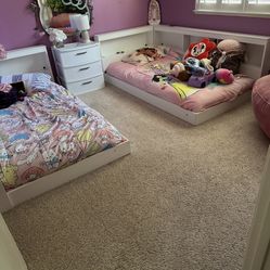2 Kids Twin Size Bed