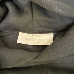 Black essential hoodie