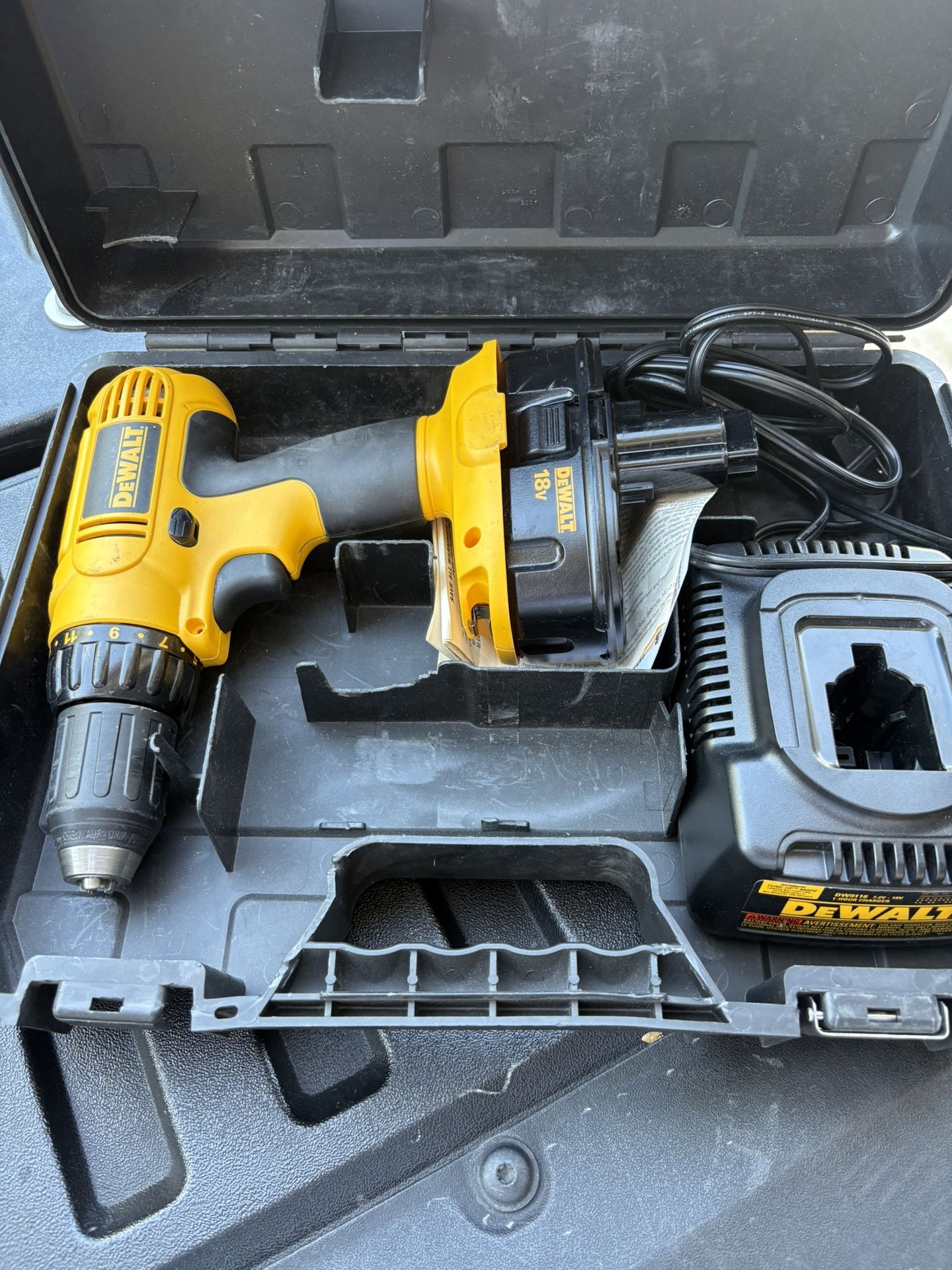 DeWalt 18V Cordless Drill w/ Battery & Charger + Case