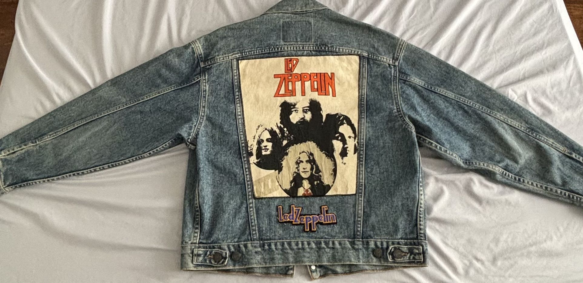 Vintage Levi's Denim Trucker Jacket 70(contact info removed) With Led Zeppelin Patches SMALL