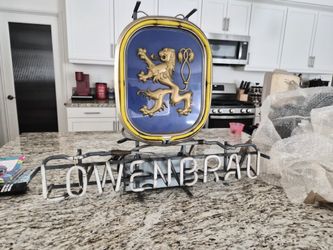 1984 Löwenbräu neon sign