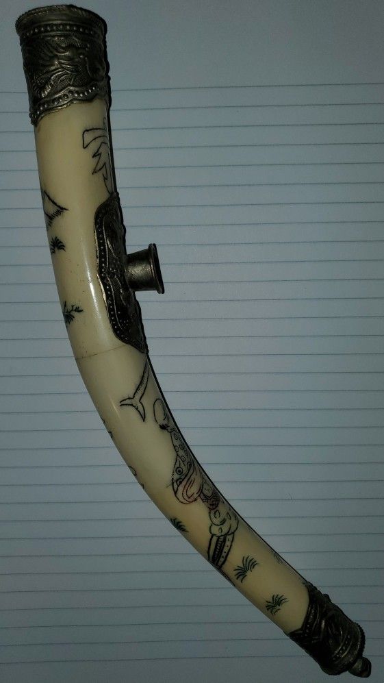 Chinese Samurai Warrior pipe
About 12" long