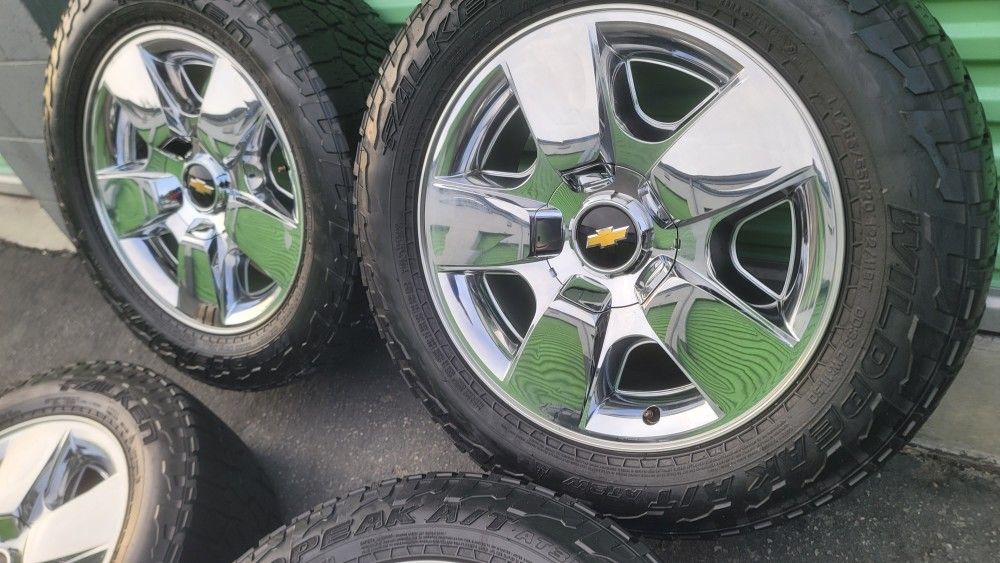 Wheel 20 6 Lugs Like New
