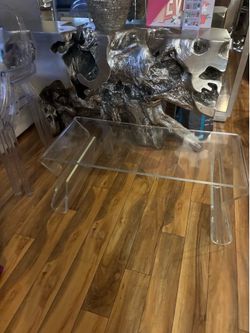Plastic little table