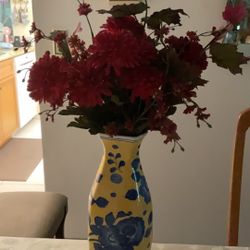 Glass Vase With Flowers