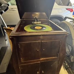 Victrola Talking Machine